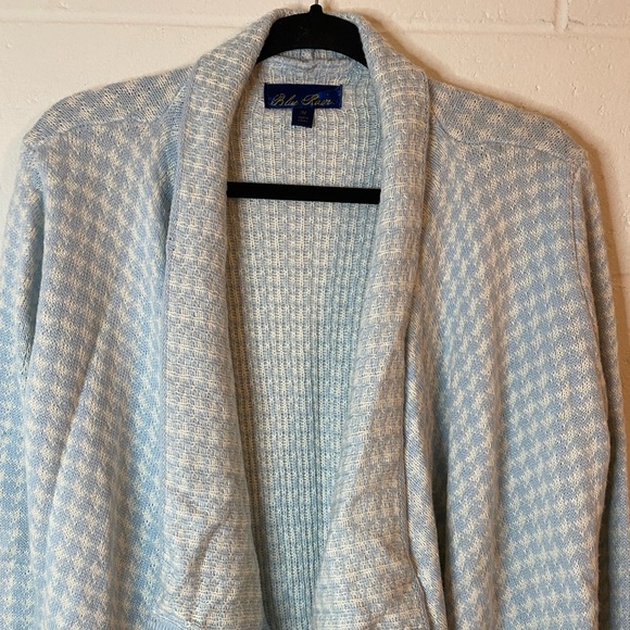Francesca’s Blue Rain Light Blue White Square Pattern Open Front Cardigan - Picture 2 of 10